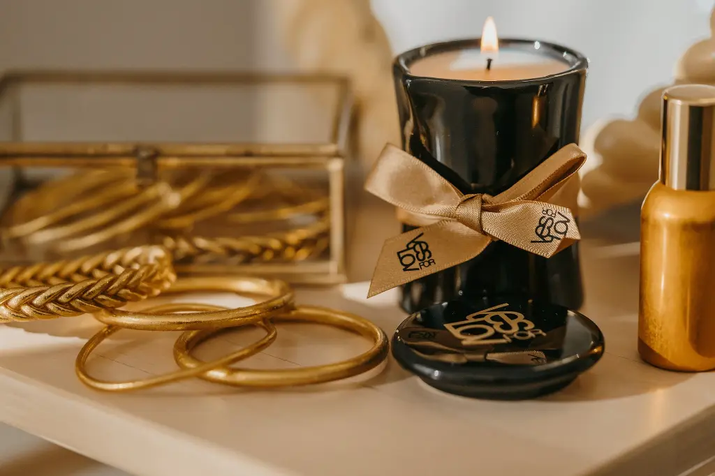 Moodpictures_photos_ambiance_bougie_enivrante_bewitching_candle(3)_yesforlov_srvb.webp