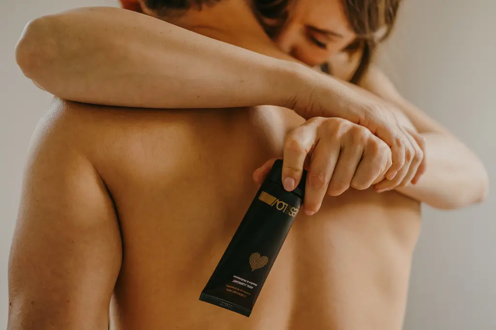 Moodpictures_photos_ambiance_lubrifiant_anal_anal_lubricant(4)_yesforlov_Srvb.webp